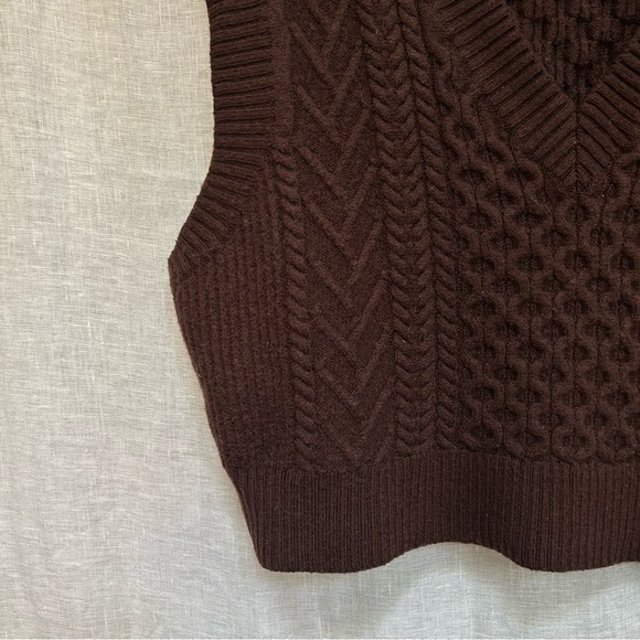 Babaton Emporia Vest in Rich Cocoa XL cable knit. brown Sweater Vest - Picture 6 of 13